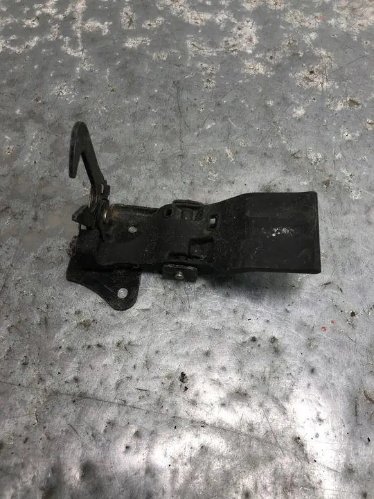 Audi A1 Motorhuv Lock 8X0823480A image 2