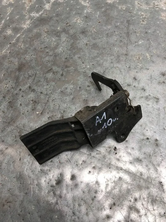 Audi A1 Motorhuv Lock 8X0823480A image 3