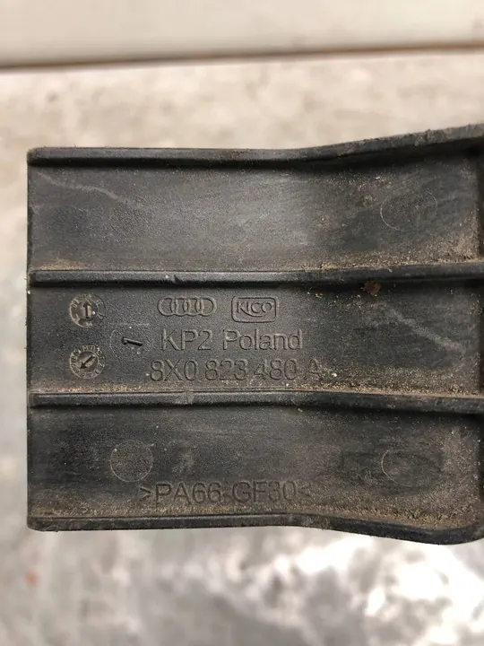 Audi A1 Motorhuv Lock 8X0823480A image 4