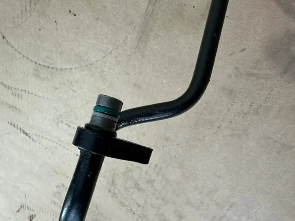 Linhas de suspensão e óleo Mercedes-Benz OE para CL W216, S W221 image 10