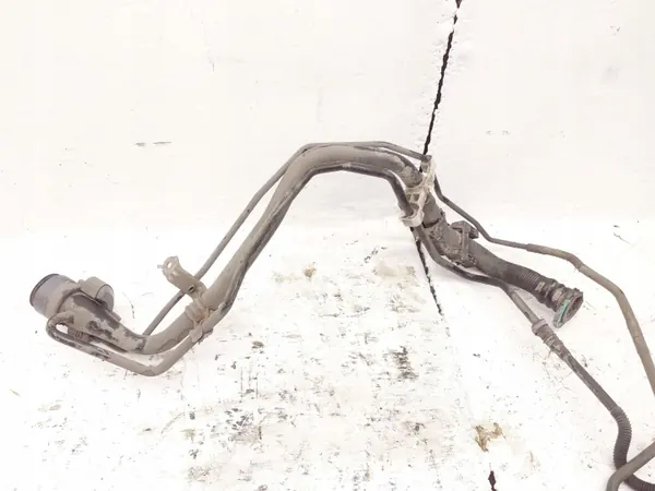 Kraftstoff-Einfüllstutzen Lexus ES 300h OEM JUR271490 image 3
