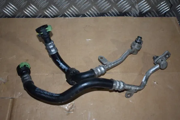 Jäähdyttimen letkut OEM 4N0317817 Audi Porsche image 2