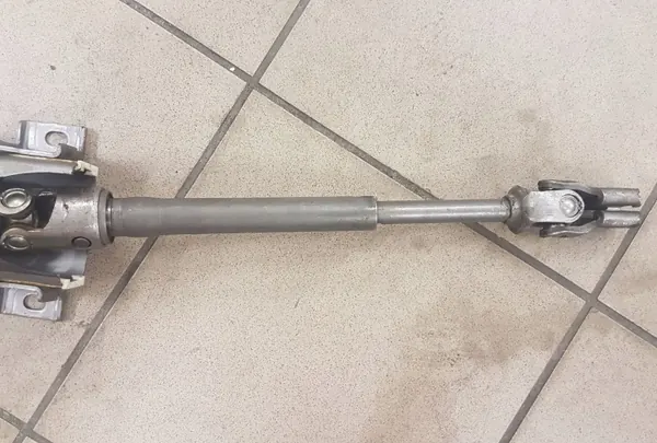 Joint de colonne de direction Mazda 6 2009 OEM JUT94752 image 4