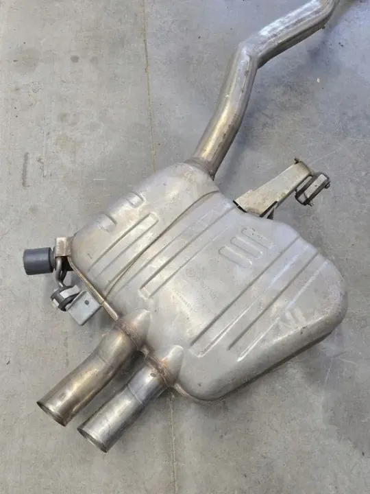 Silencieux BMW OEM 8517667 pour 6 Gran Coupe F06 3.0L image 7