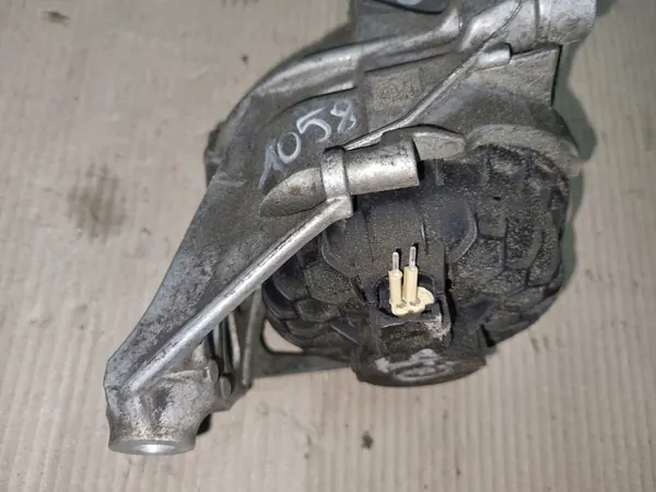 AUDI Q5 2.0 TDI Moottorin Kiinnike Vasemmalla 4M0199371M image 3