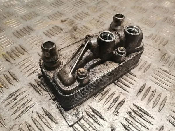 Arrefecedor óleo caixa Mercedes-Benz C W205 OEM 0995001900 image 2