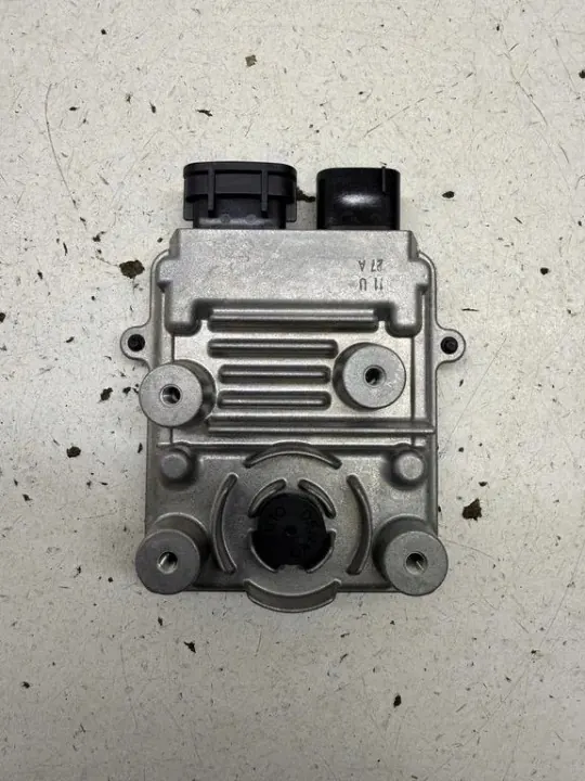 Contrôleur pompe à carburant OEM 8957158010 Lexus RX image 2