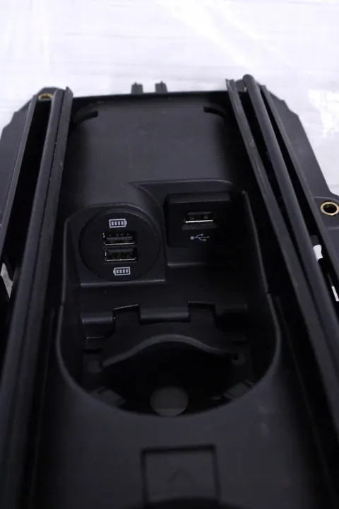 Porsche Panamera 971 Armsteun Compartment + USB Poort 971858329E image 4