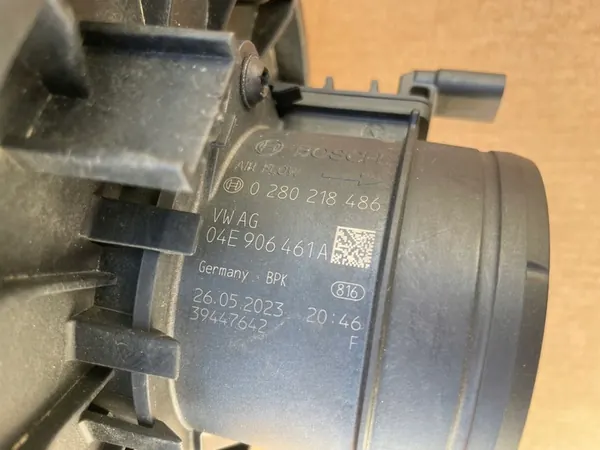 Ilmansuodattimen kotelo Audi A6 C8 2.0 TDI OEM image 5