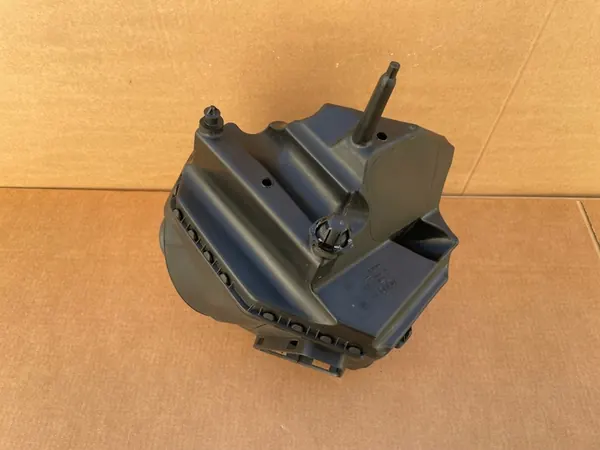 Ilmansuodattimen kotelo Audi A6 C8 2.0 TDI OEM image 6