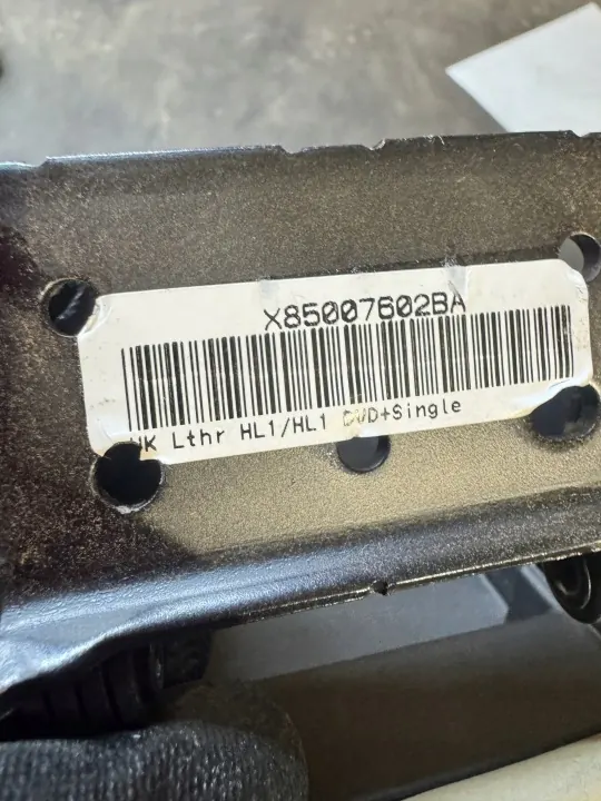 Reposabrazos Piel Jeep OE OEM JEEP GRAND CHEROKEE WK2 image 4