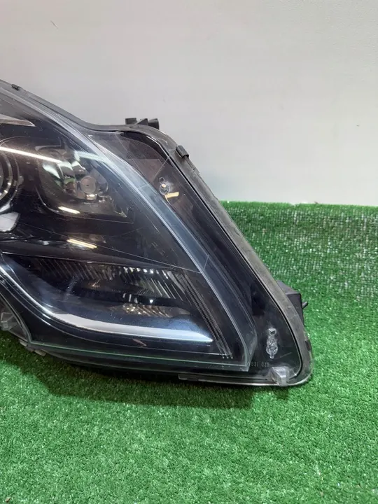 Oikea etuvalaisin OPEL ZAFIRA C Bi-Xenon image 2