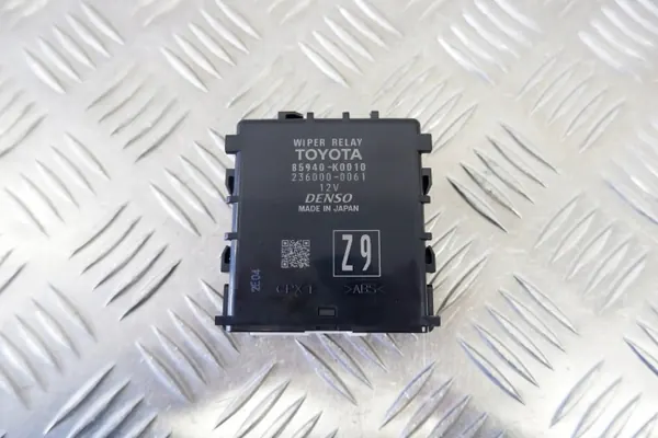 Relé Toyota OEM 85940K0010 para Yaris Híbrido 2021 image 5