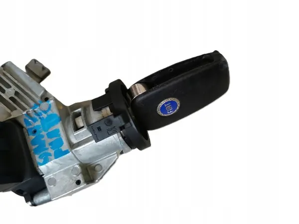 FIAT GRANDE PUNTO Sytytys + Avain 51749998 image 4
