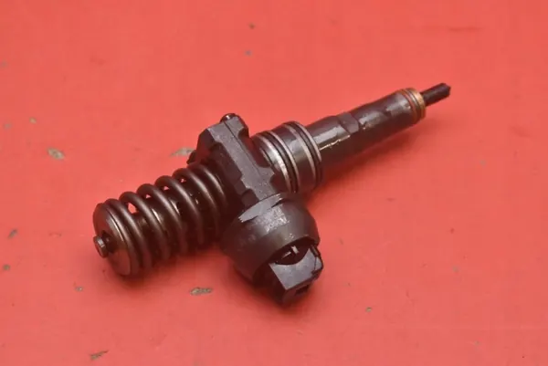 Bomba de inyección OEM 038130073AQ para VW Golf 4 1.9 TDI image 4