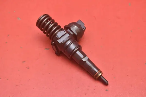 Bomba de inyección OEM 038130073AQ para VW Golf 4 1.9 TDI image 5