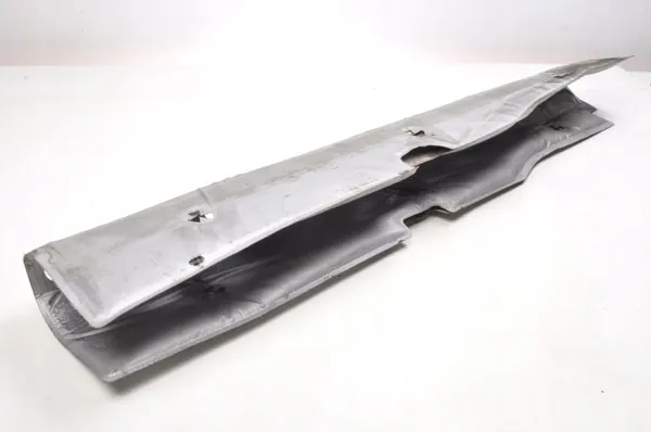 OEM 417337 Aston Martin Vantage Escudo Térmico image 3