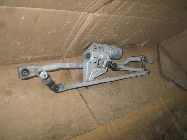 Tuulilasinpyyhkimen moottorin mekanismi eteen Volvo S60 II V60 30753493 image 2