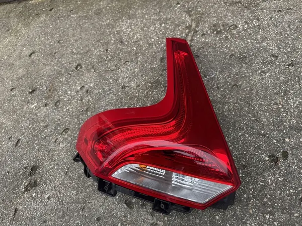 Volvo V40 II Cross Country 12- Luz trasera izquierda image 3
