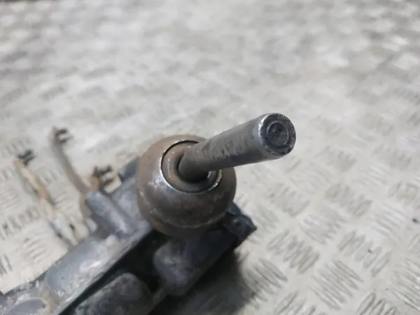 Selector de Cambios Mercedes T1 OEM 6112671337 - Usado image 5