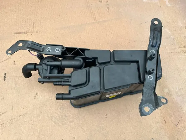 Filtre à charbon OEM 8W0201801B pour Audi A4 A5 8W 2.0 TFSI image 3