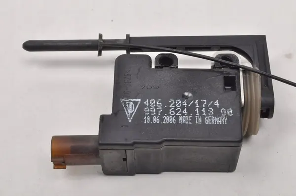 Porsche 911 997 Attuatore di bloccaggio sportello carburante 99762411300 image 2