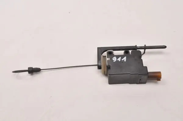 Porsche 911 997 Attuatore di bloccaggio sportello carburante 99762411300 image 5