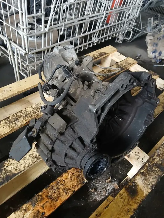 VW GOLF IV 1.6 B Vaihteisto 02K301107J DSB image 3