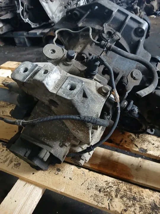 VW GOLF IV 1.6 B Vaihteisto 02K301107J DSB image 6