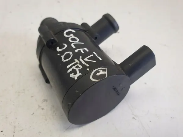 VW Golf 2.0 TFSI Extra Vattenpump 1K0965561D image 4