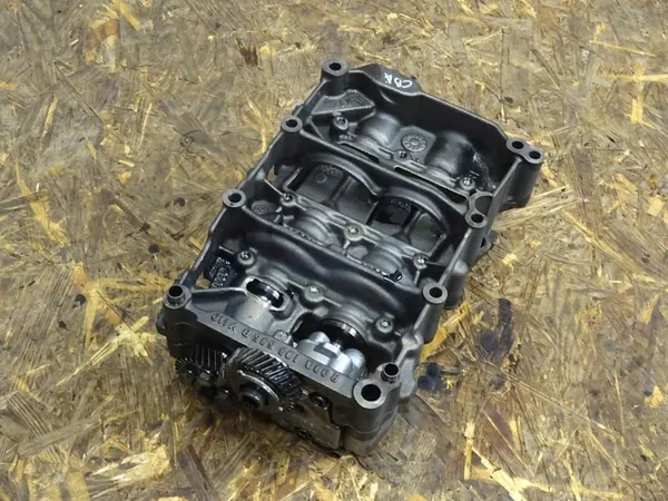 Olje pump GOLF VI AUDI A3 8P LIFT LEON II 2.0 TDI 03G103535B image 9