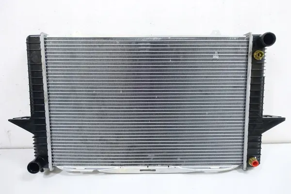 Waterkoeler Mercedes Sprinter W906 A9065001402 image 2