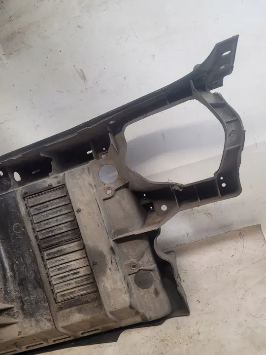 Parachoque dianteiro VW GOLF III VENTO 1H0805594C image 10