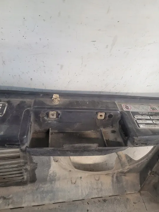 Parachoque dianteiro VW GOLF III VENTO 1H0805594C image 9