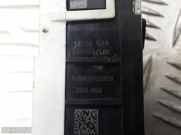 2016 Mercedes A Class Block A2047302835 image 3