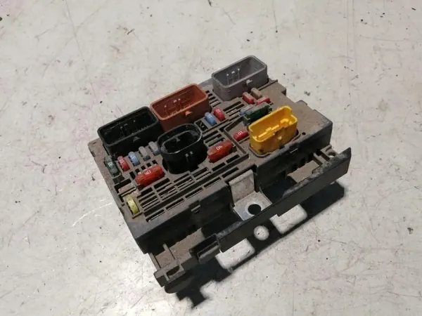 Module BSM OEM 9666700480 pour Peugeot 308 I 1.6 HDi image 2