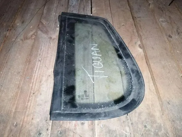 VW TIGUAN vänster bakruta OEM 5N08450415AP image 2