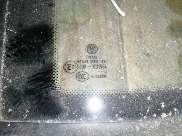 VW TIGUAN vänster bakruta OEM 5N08450415AP image 4