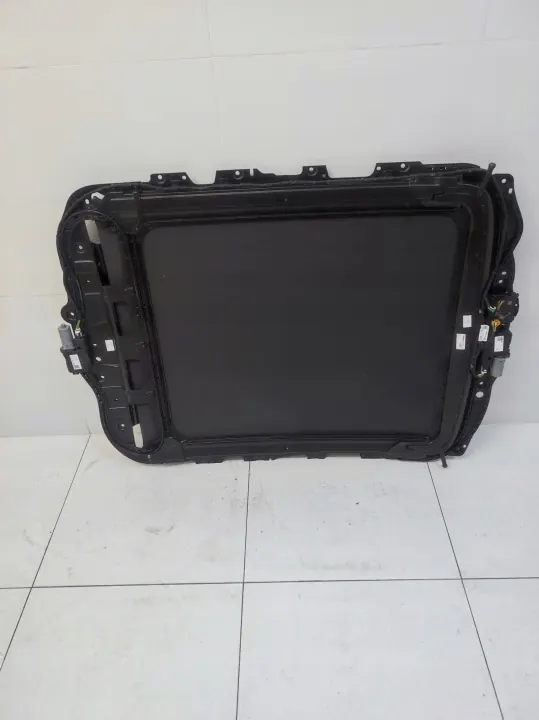 Käytetty Audi Q8 E-Tron Kattoikkuna OEM 83A877041 image 2