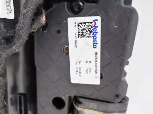Käytetty Audi Q8 E-Tron Kattoikkuna OEM 83A877041 image 4