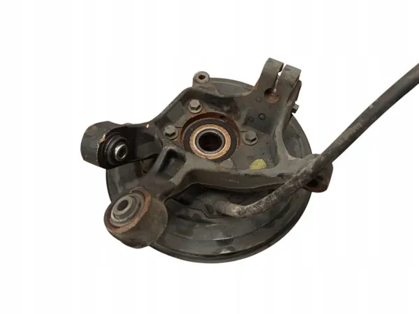 Subaru WRX 2018 Vasen Taka Pyörännavetta OEM ATV118246 image 4