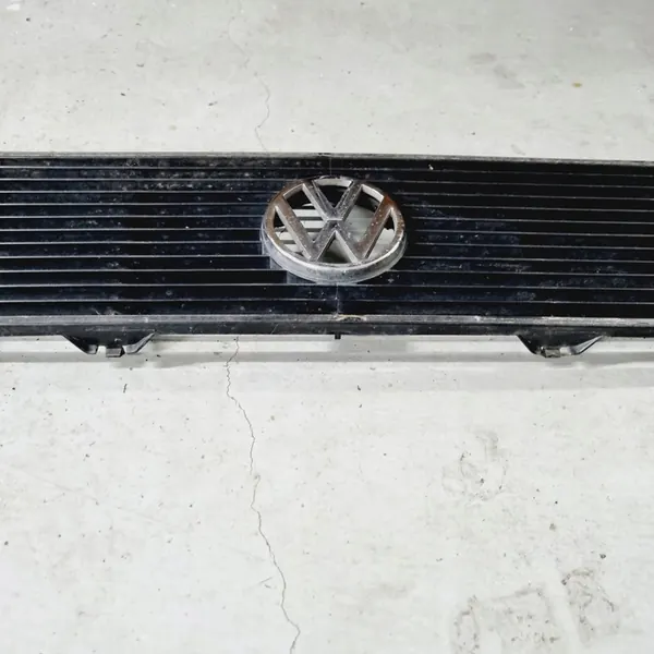 Grill VW Golf MK1 Cabrio 1980 image 5