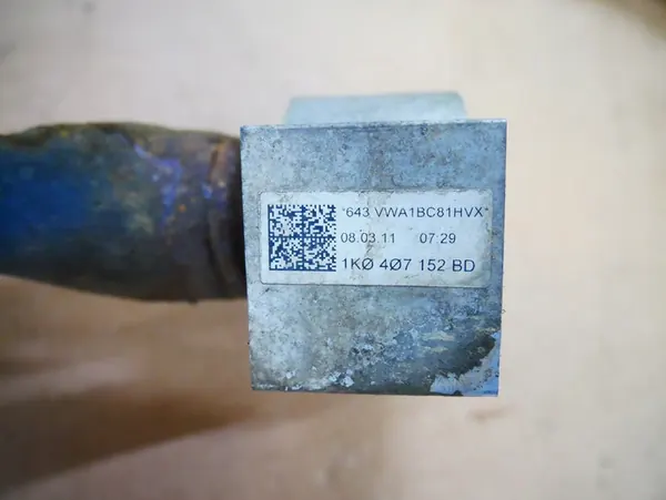 Braccio di controllo anteriore destro SEAT LEON VW SKODA OEM 1K0407152BD image 3