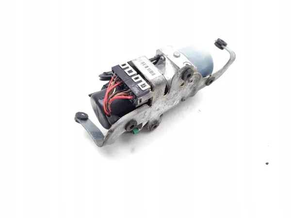 VW New Beetle Cabrio Verdeckhydraulikpumpe 2009 image 3