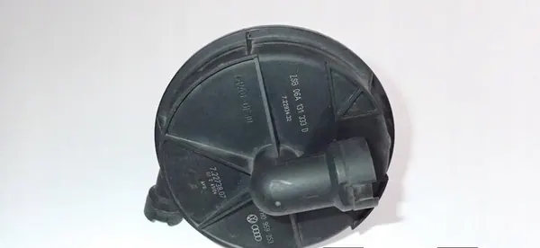 Pompe à air secondaire Audi A8 D3 W12 image 6