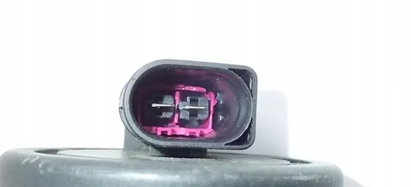 Pompe à air secondaire Audi A8 D3 W12 image 7