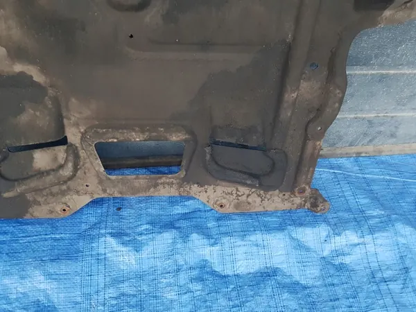 BMW F10 F11 Underbody Shield 8037629 image 10