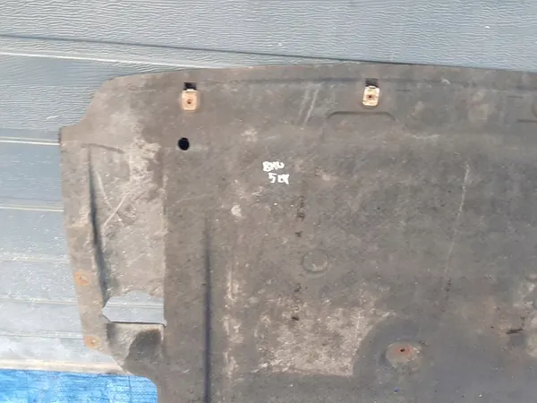 BMW F10 F11 Underbody Shield 8037629 image 2