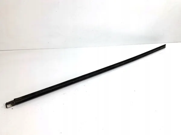 Bande racleuse avant droite OEM pour BMW F22 image 3