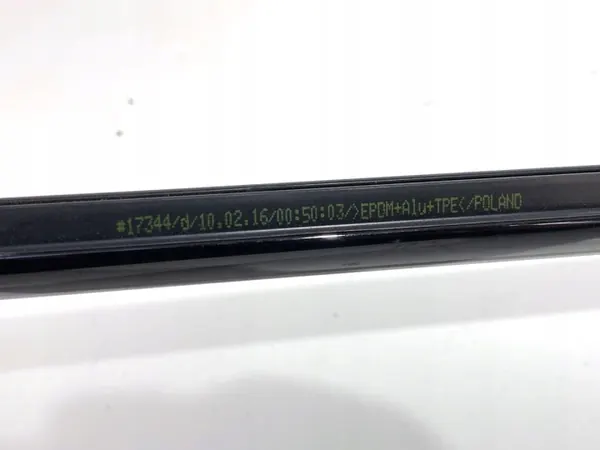 Bande racleuse avant droite OEM pour BMW F22 image 4
